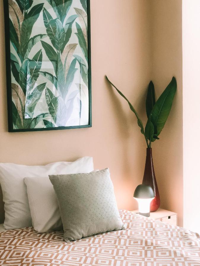 Quarto Duplo com Casa de Banho Externa