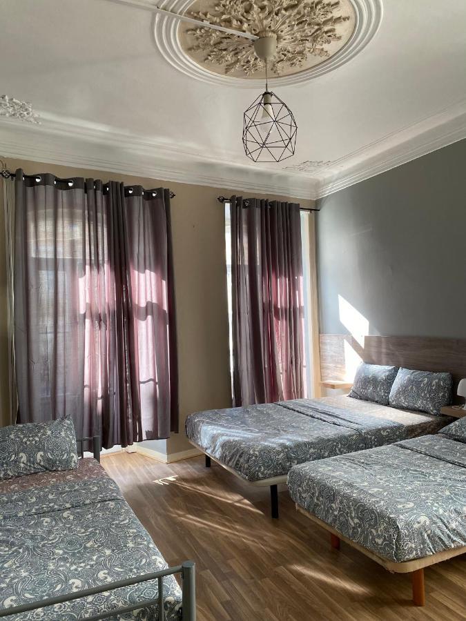 Habitación Familiar con balcón