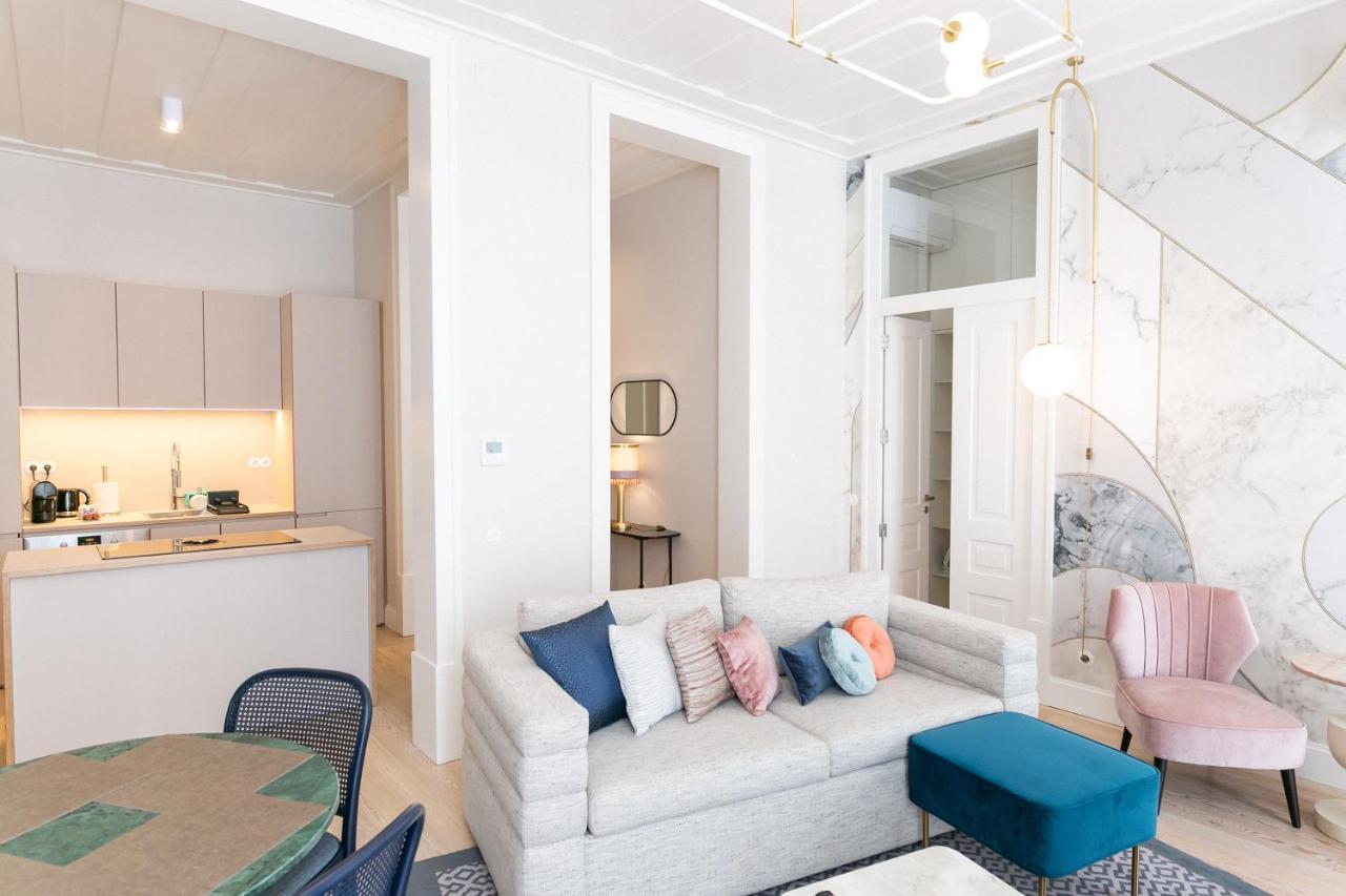Two-Bedroom Apartment City View