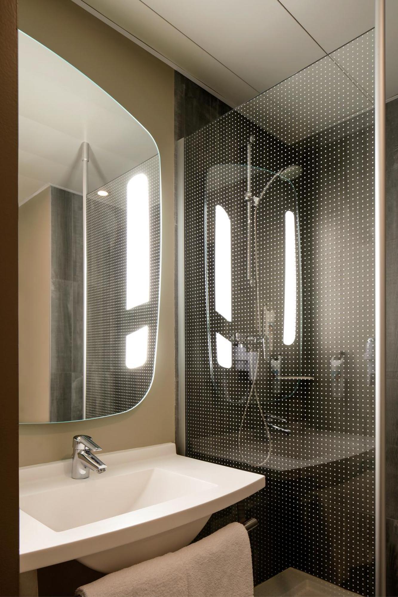 Suite with One Double-Size Sweet Bed.