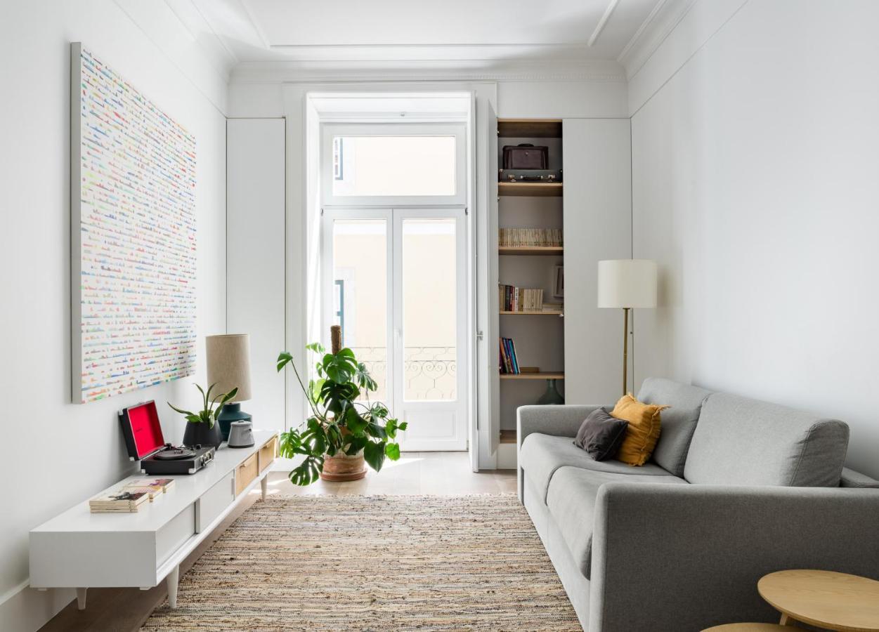 Two-Bedroom Apartment,398114616:JPEG