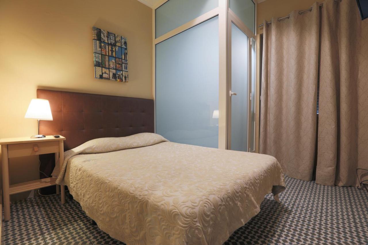Double Room Green Room No Cleaning