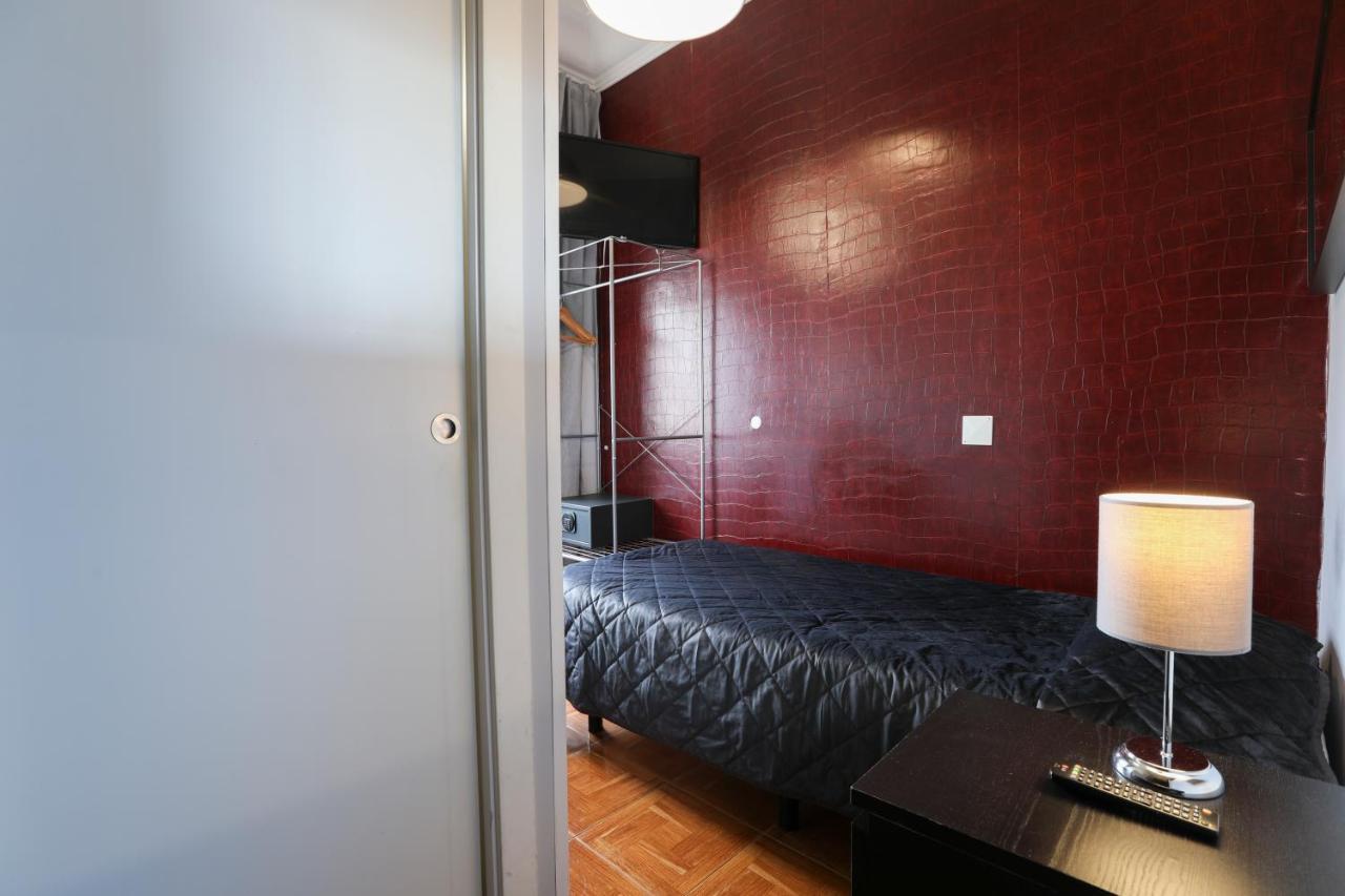 Single Room Green Room No Cleaning