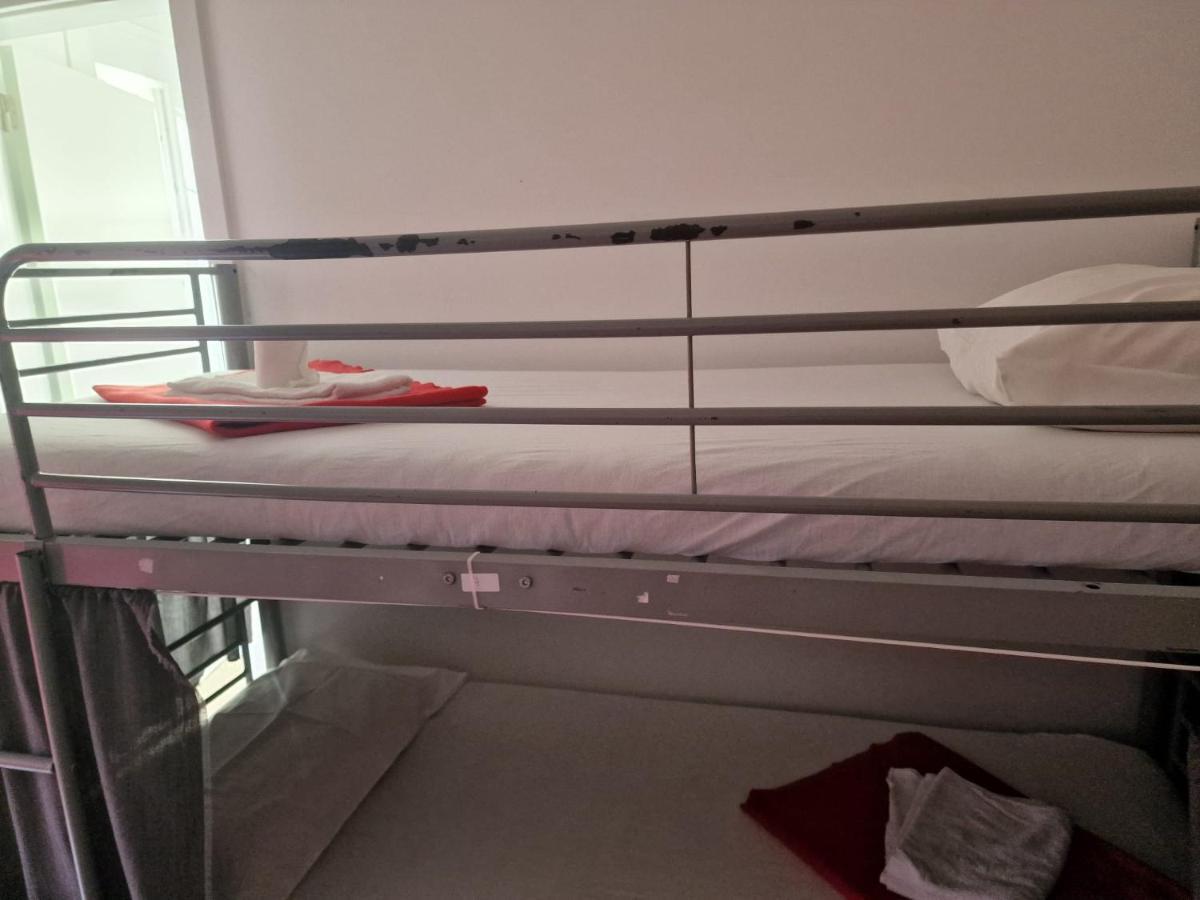Bed 8-Bed Mixed Dormitory Room