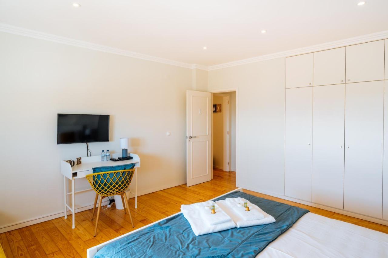 Superior King River View Room