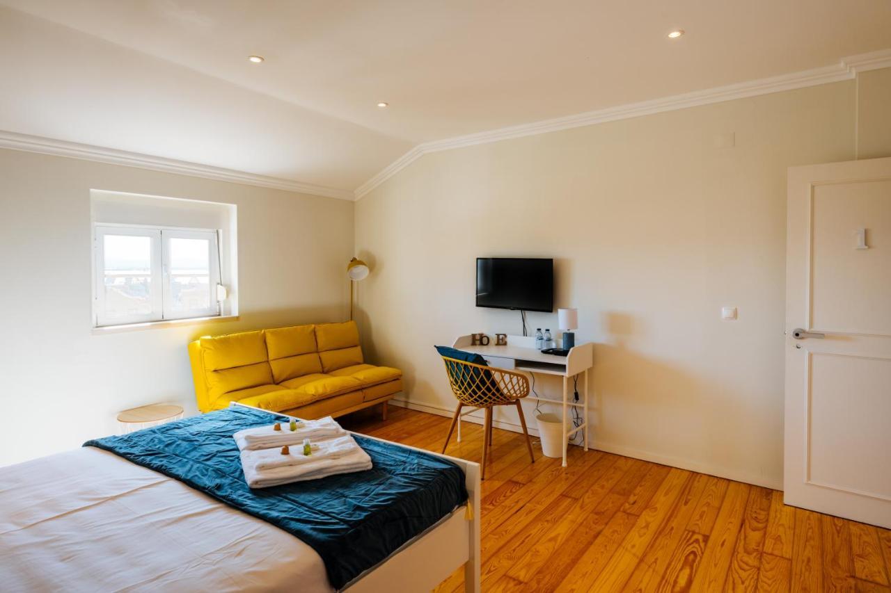 Superior King River View Room