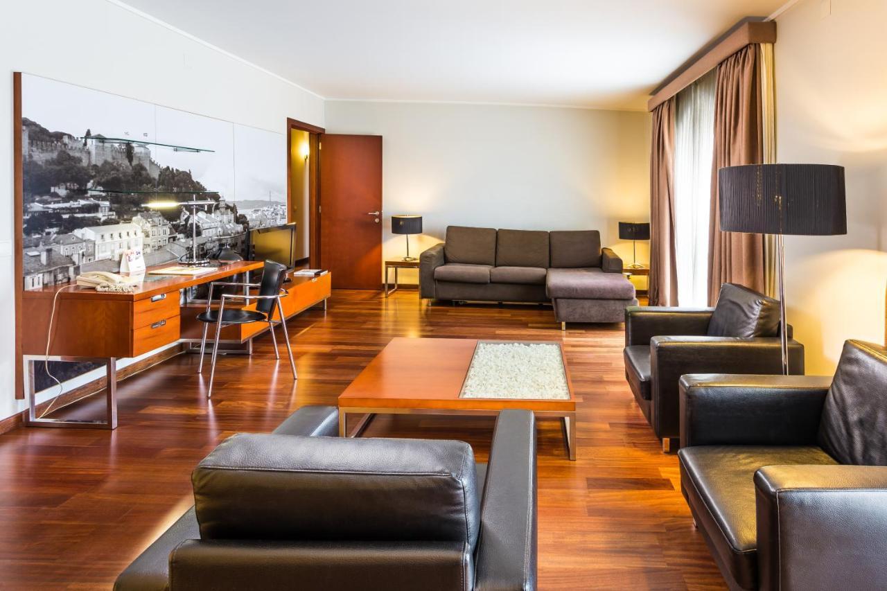 Three-Bedroom Apartment,1414149323:JPEG