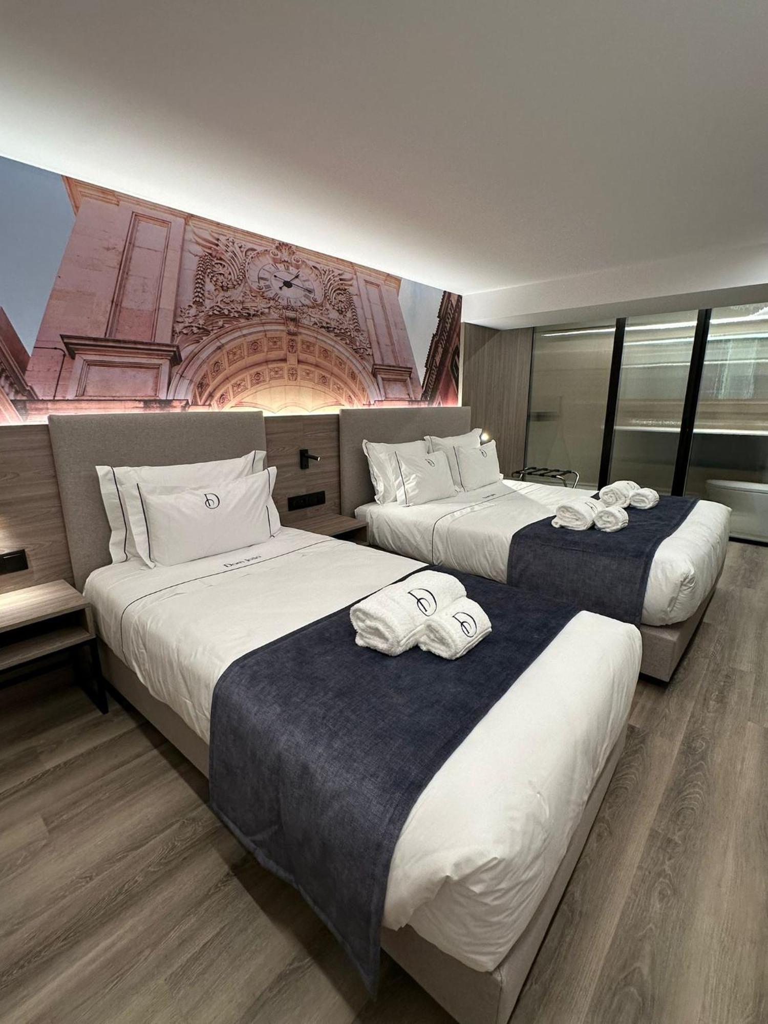 Family Room,1499927629:JPEG