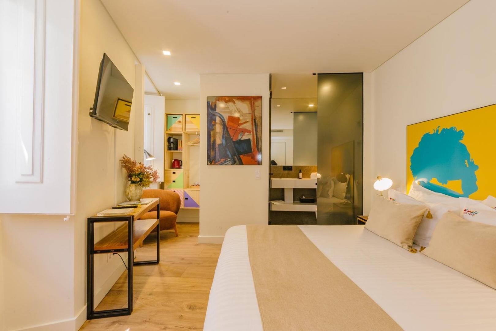Twin Room Bathroom