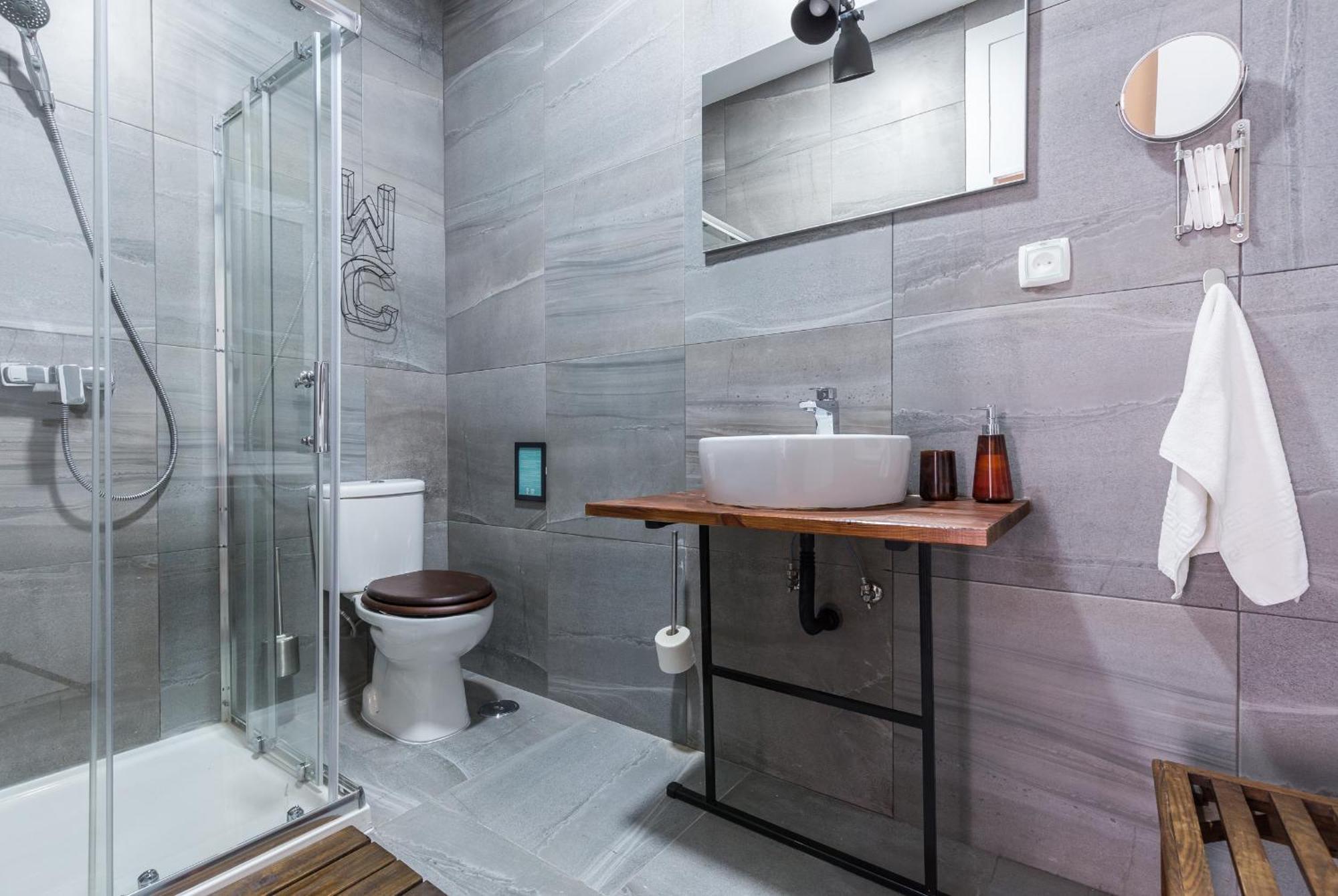 Double Room Private External Bathroom