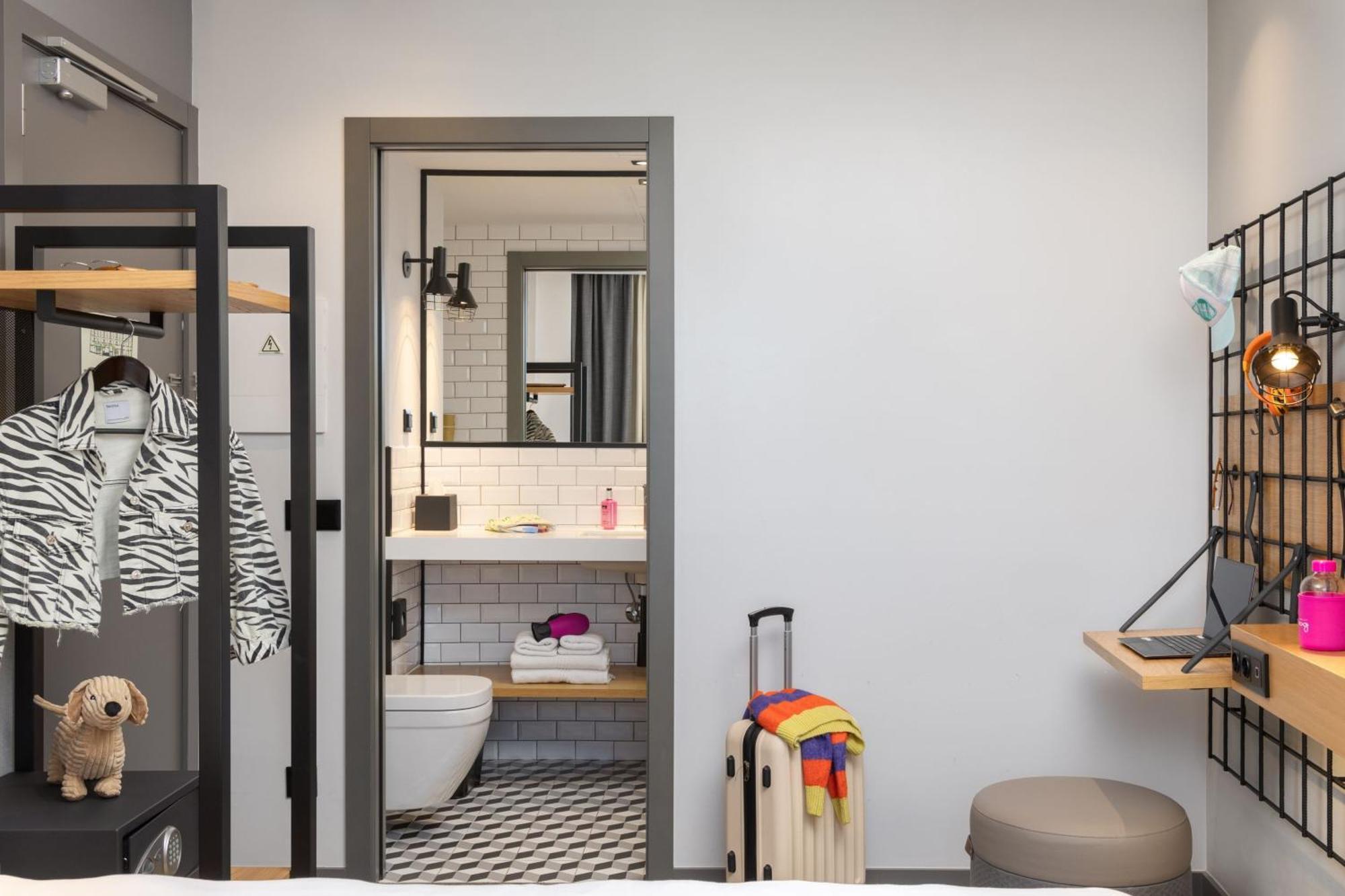 Cozy Sleeper Double Room