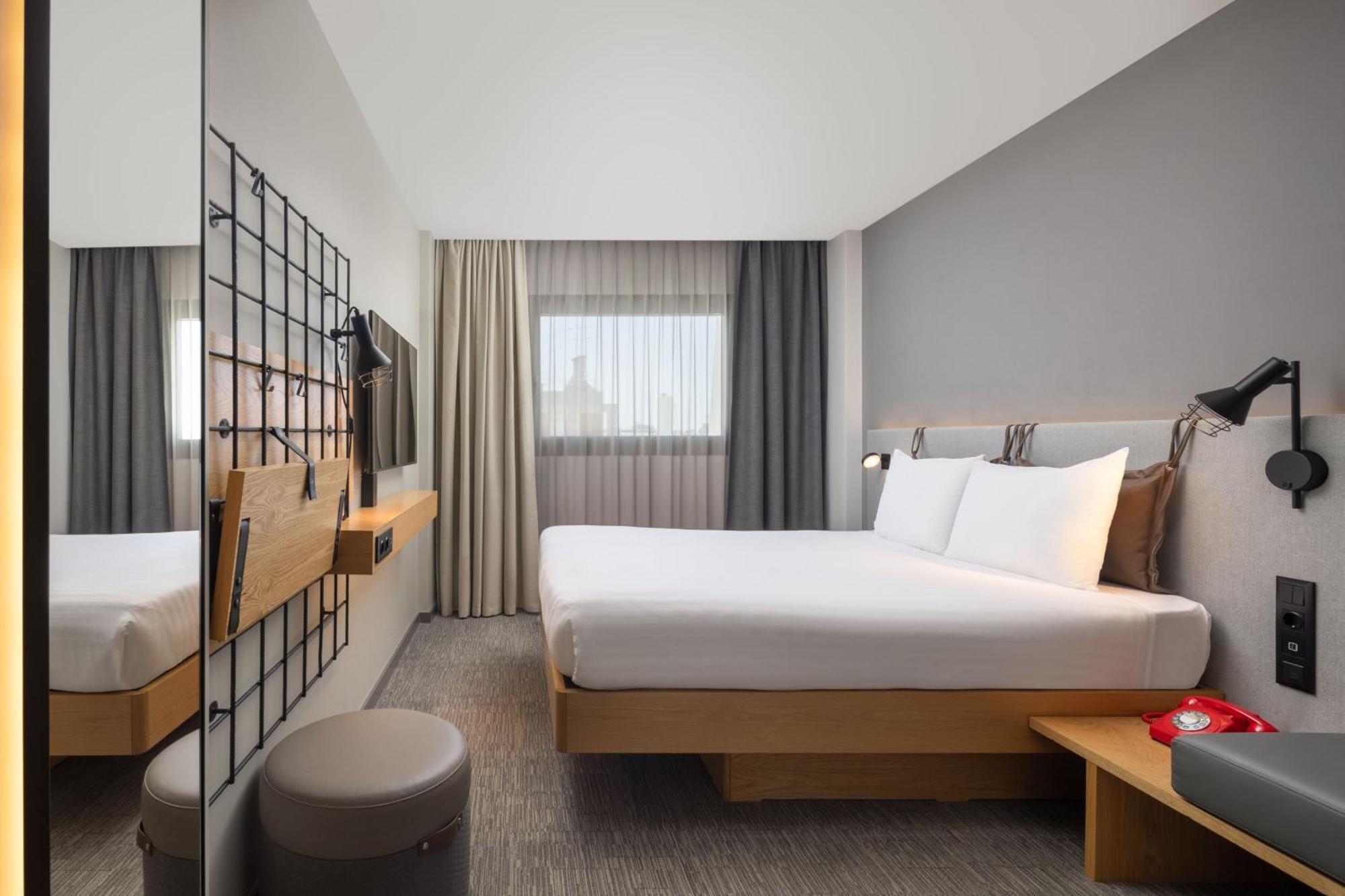 Moxy Sleeper Queen Room