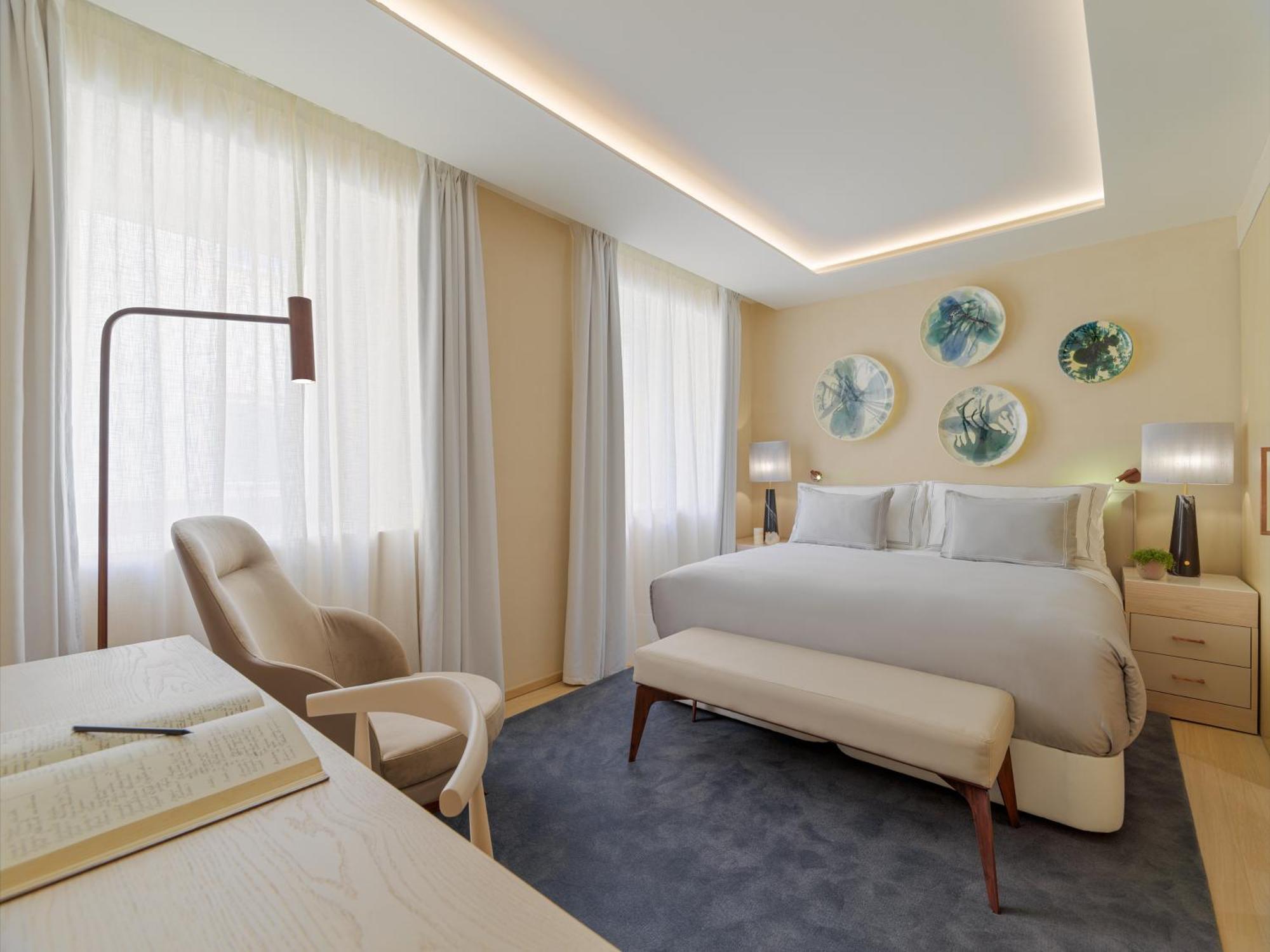 Deluxe Double or Twin Room