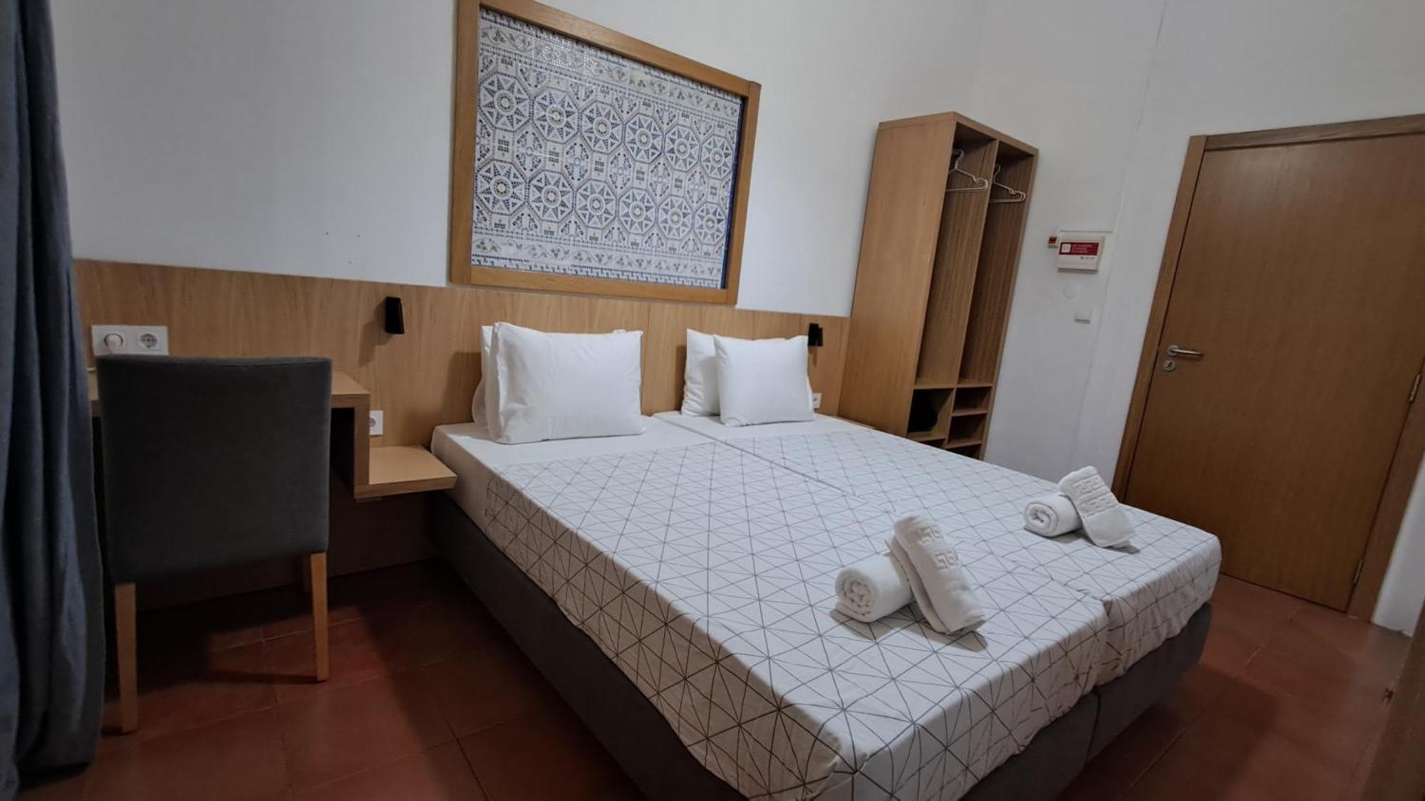 Camera Matrimoniale/Doppia con Letti Singoli con Bagno Privato