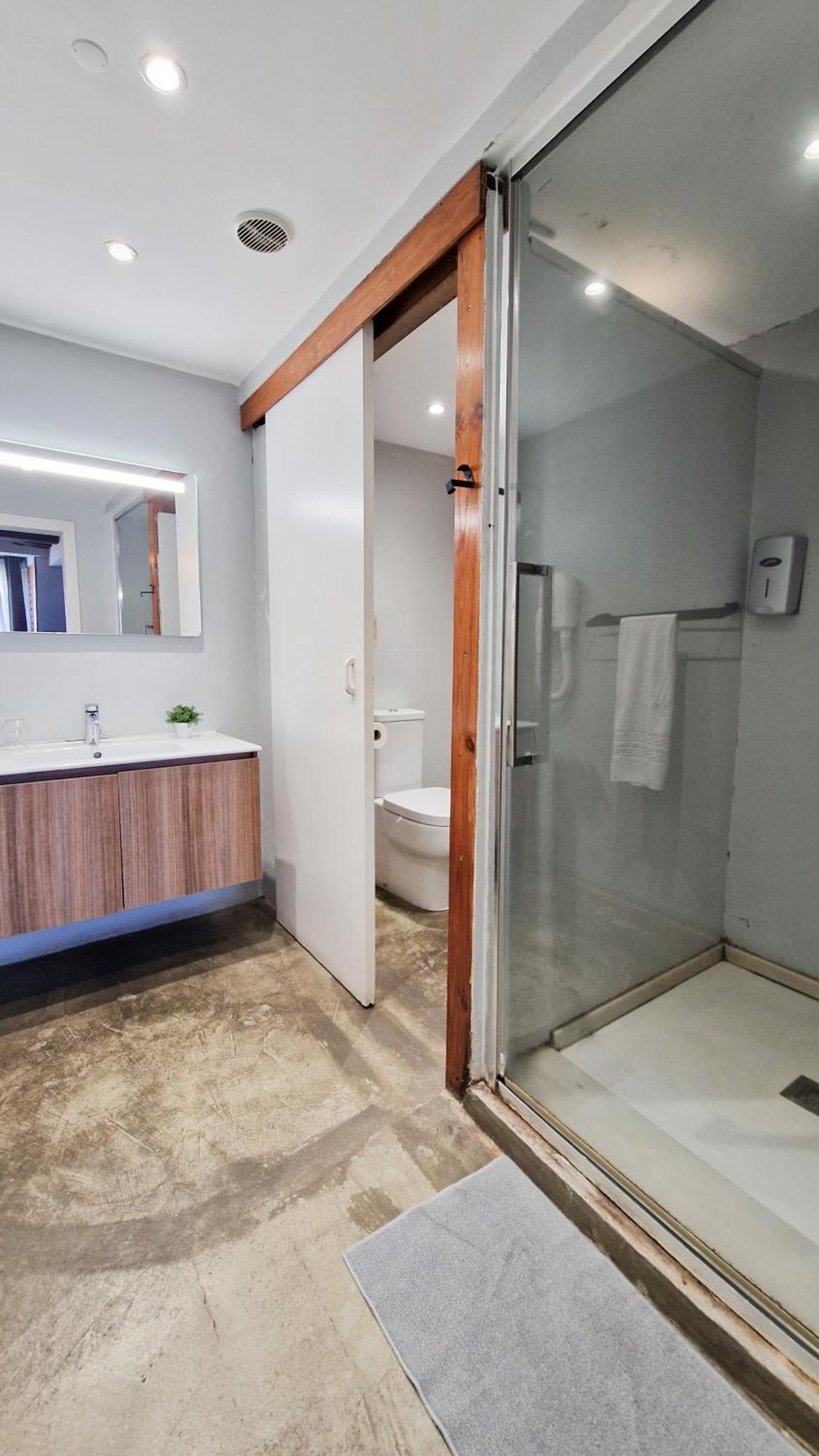Deluxe Double Room private bathroom Castle View,1717160132:JPEG