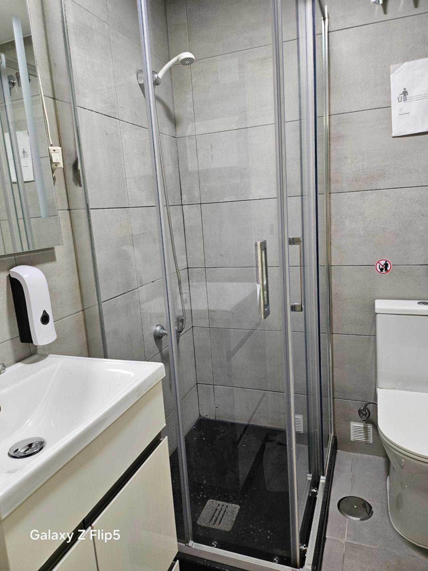 Triple Room Private Bathroom