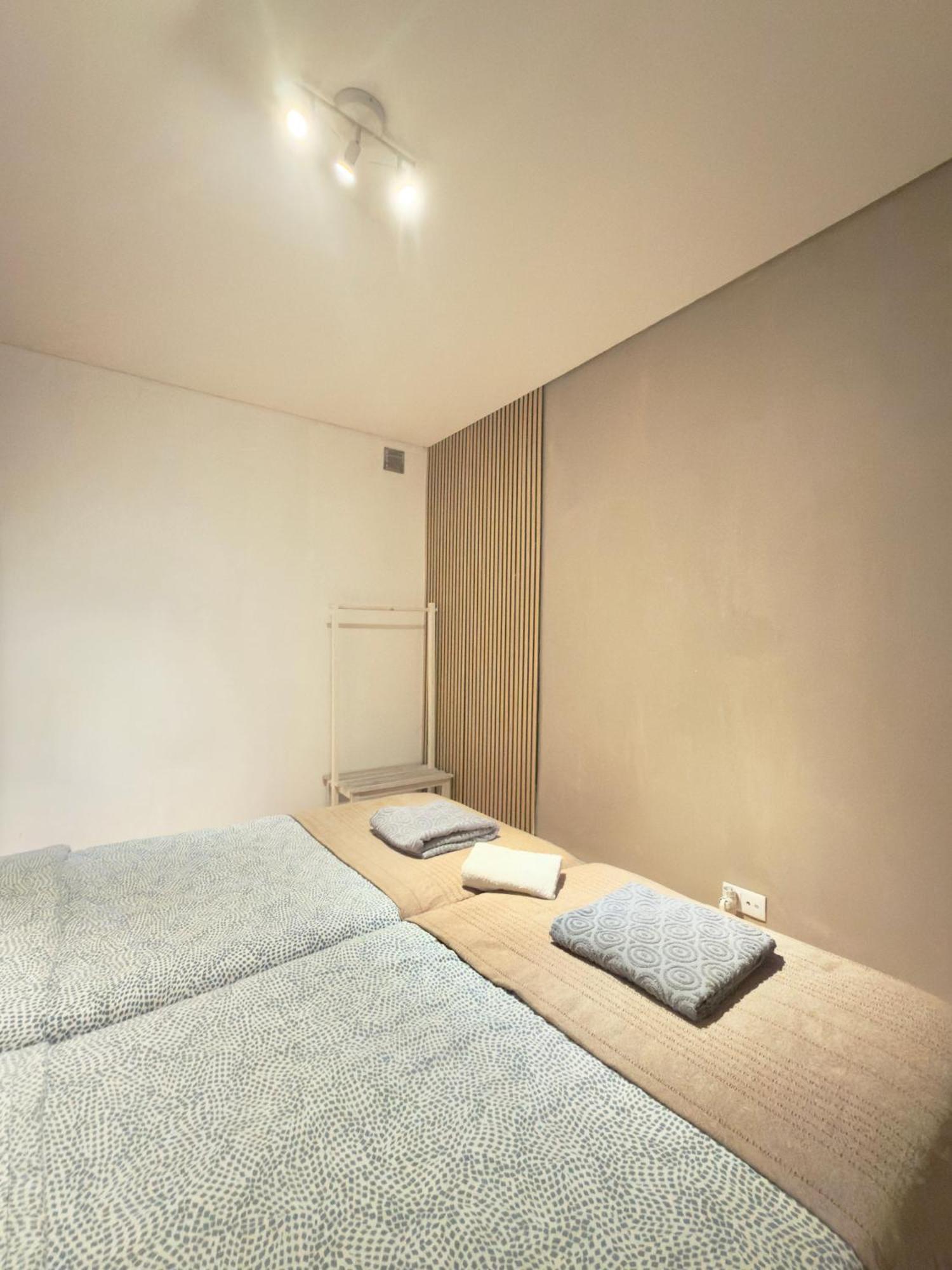 Standard Double Room No Window