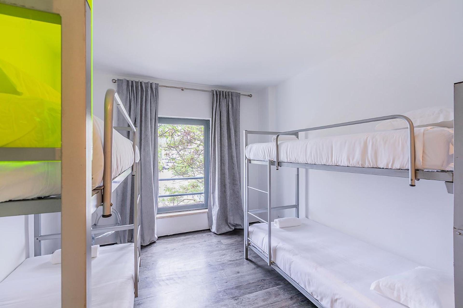 Bed 4-Bed Female Dormitory Room