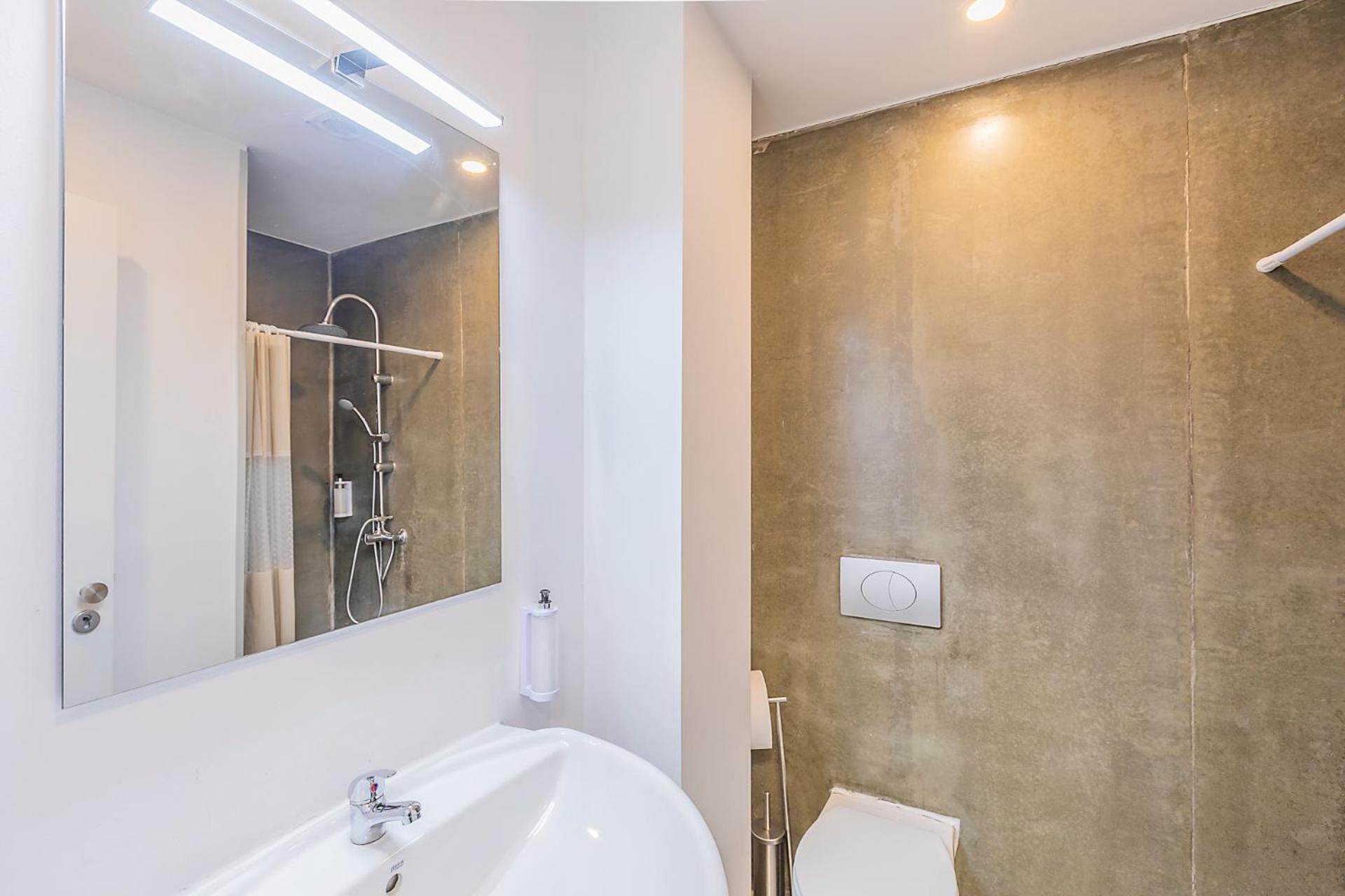 Double Room Private Bathroom
