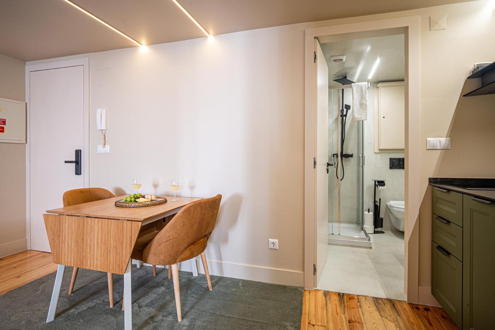 One-Bedroom Apartment