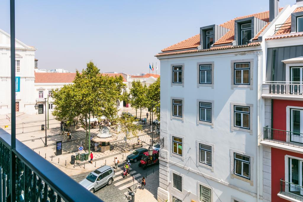 Deluxe Two Bedroom Apartment