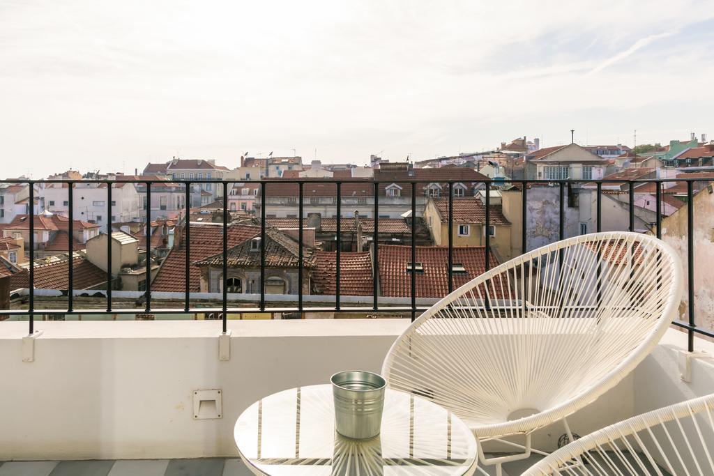 Two-Bedroom Apartment Terrace River View
