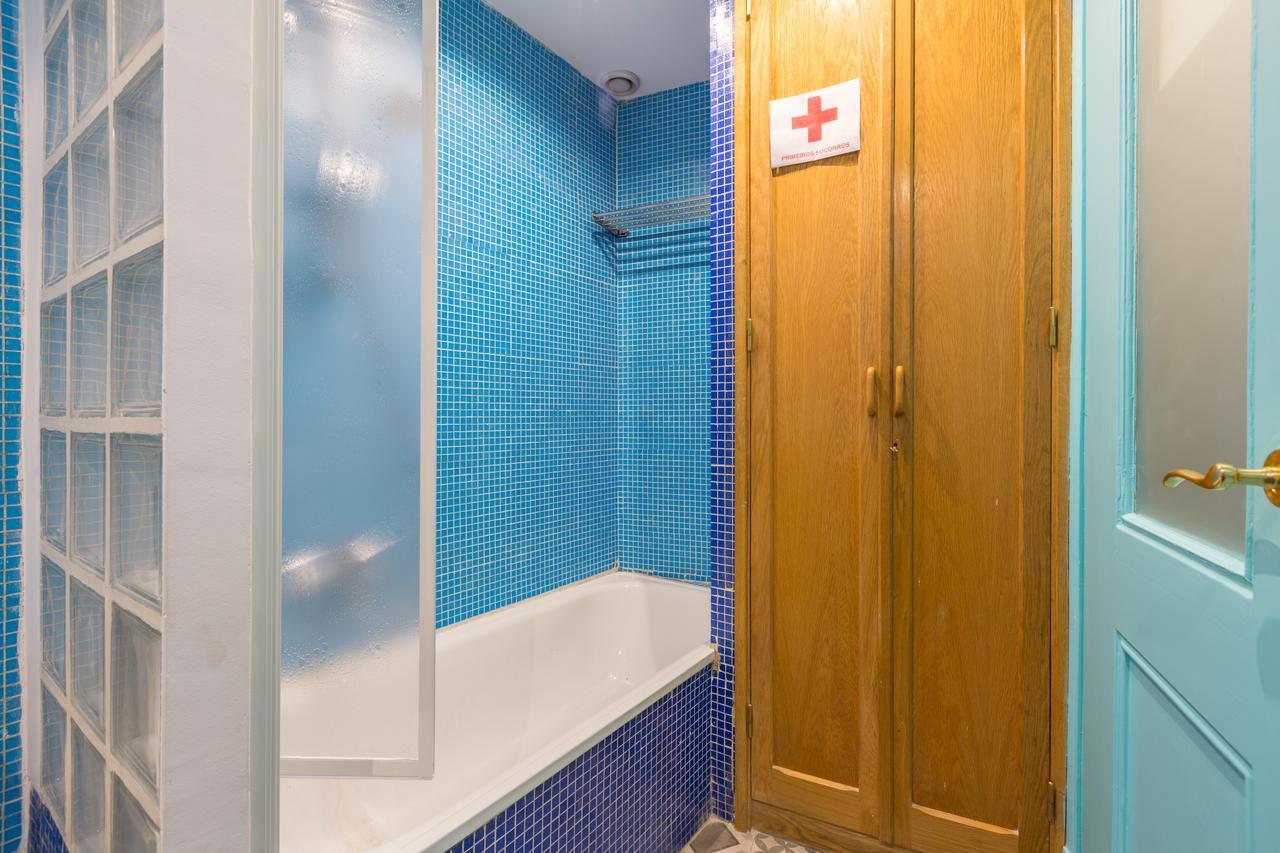 Tweepersoonskamer met Gedeeld Toilet
