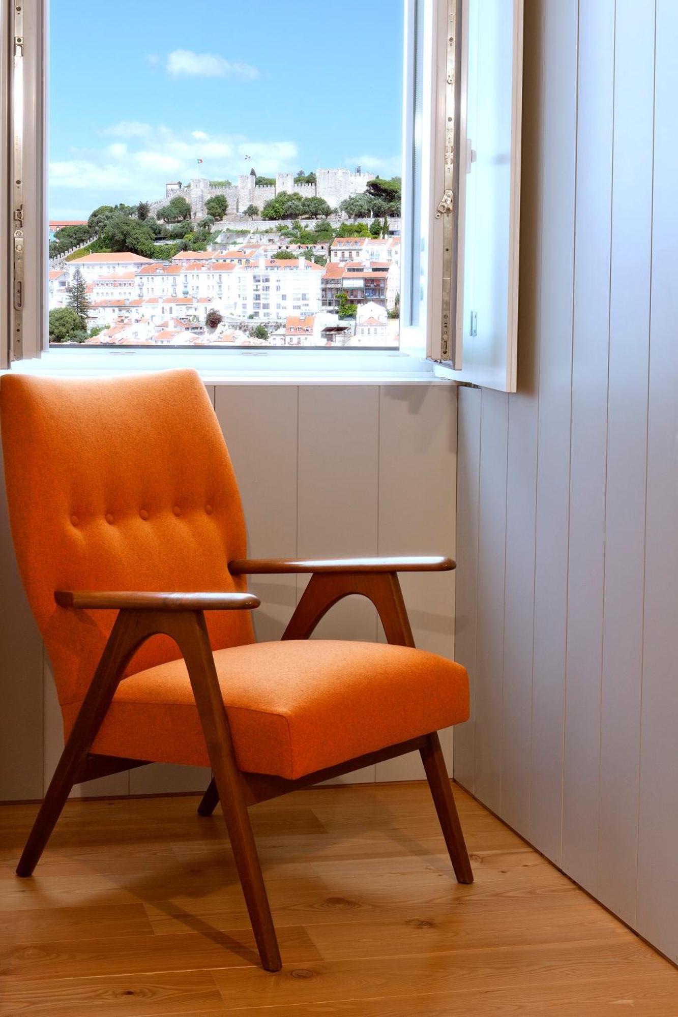 Premium Doppel- oder Zweibettzimmer mit Blick auf den Fluss und die Burg