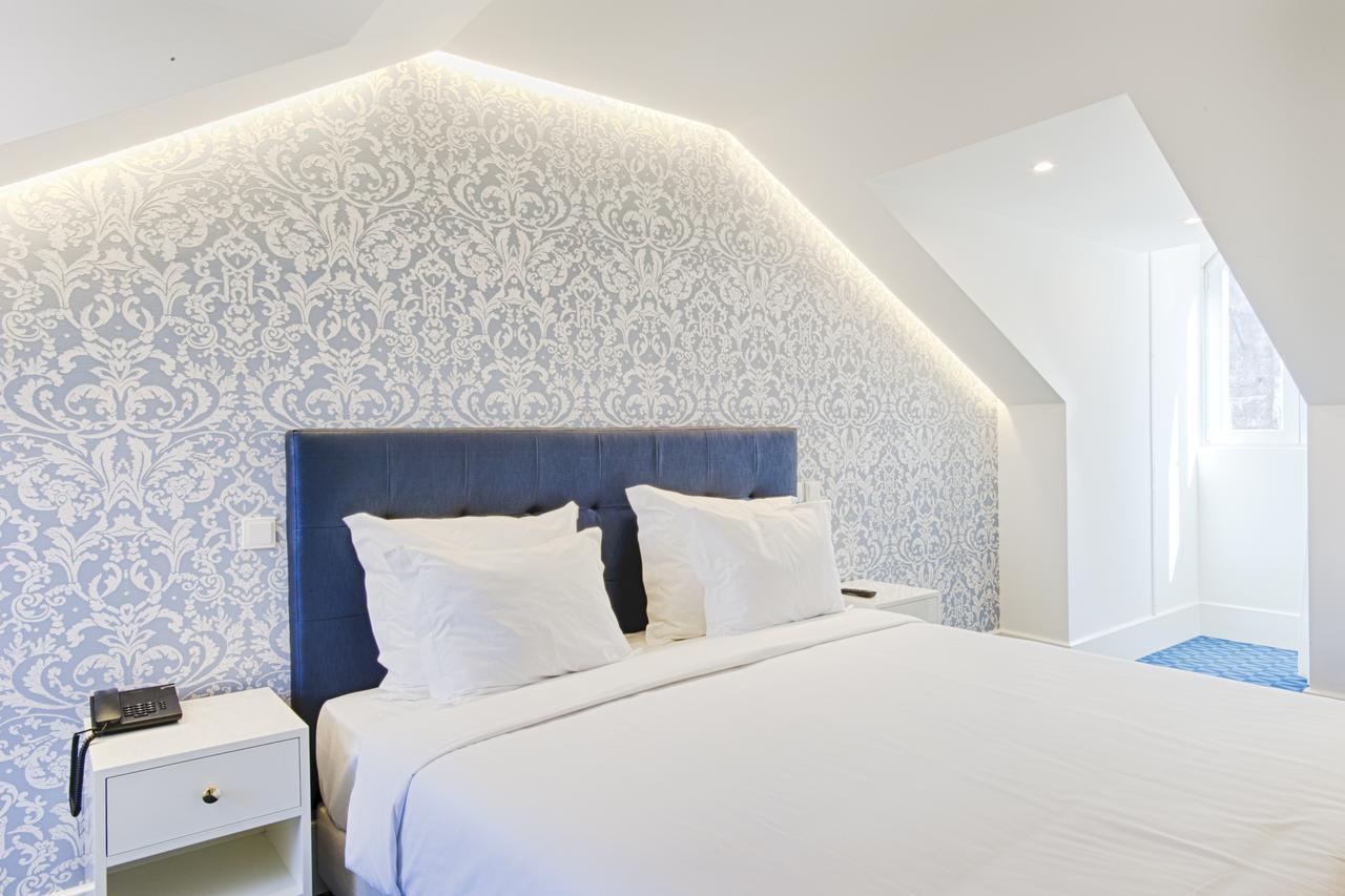 Superior Family Room,1132469268:JPEG