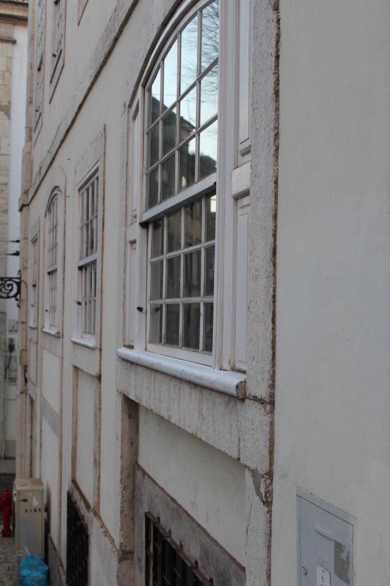 Deluxe Suit - Interior