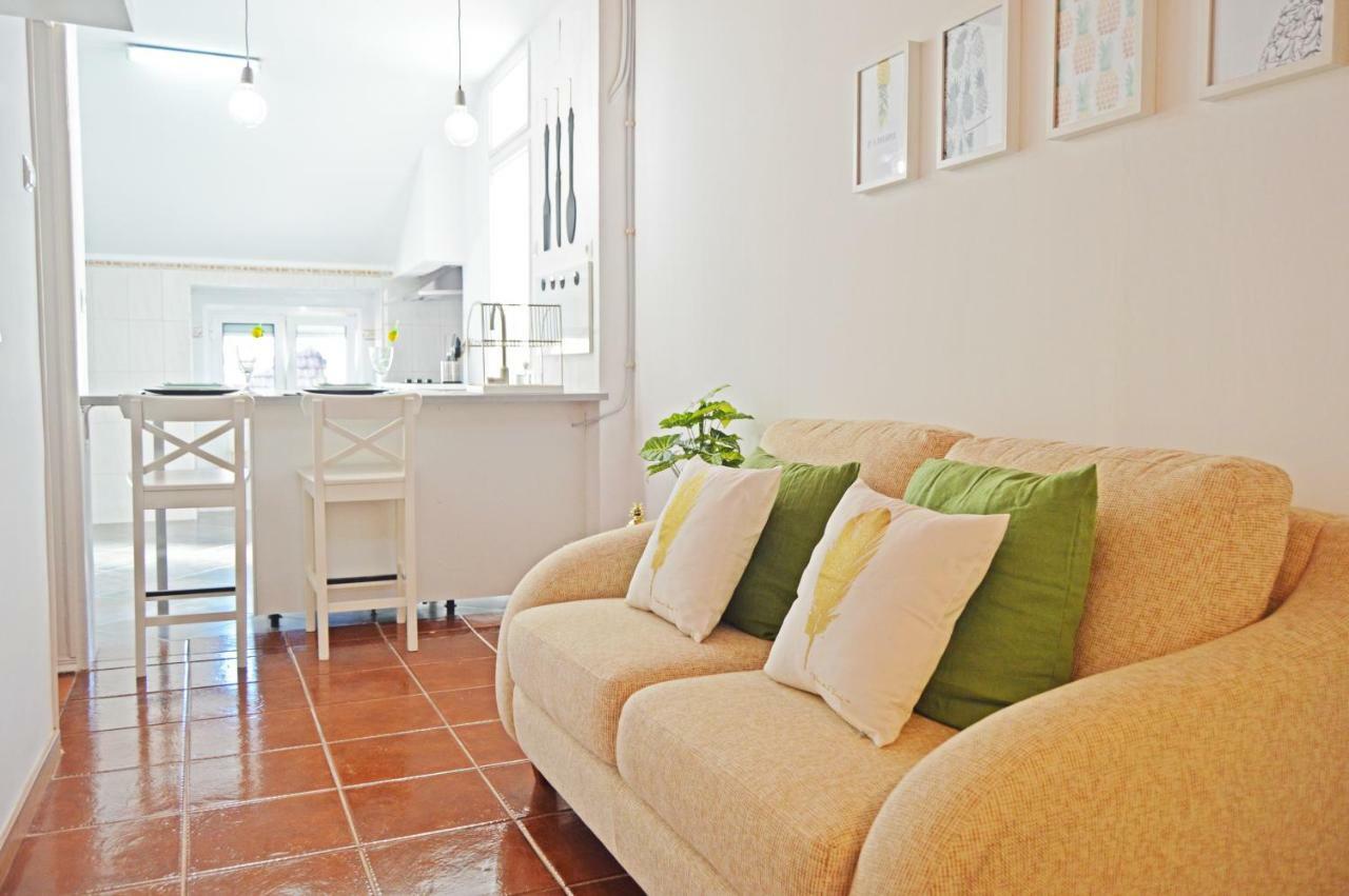 Two-Bedroom Apartment,851466635:JPEG