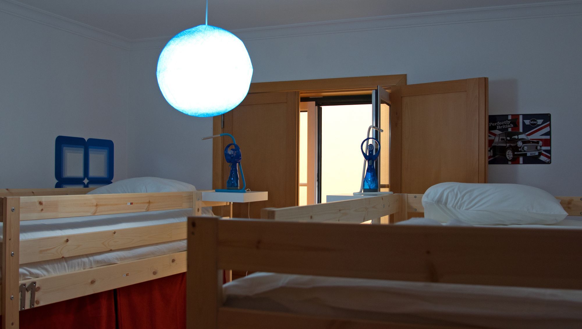 Lit dans Dortoir pour Femmes de 6 Lits