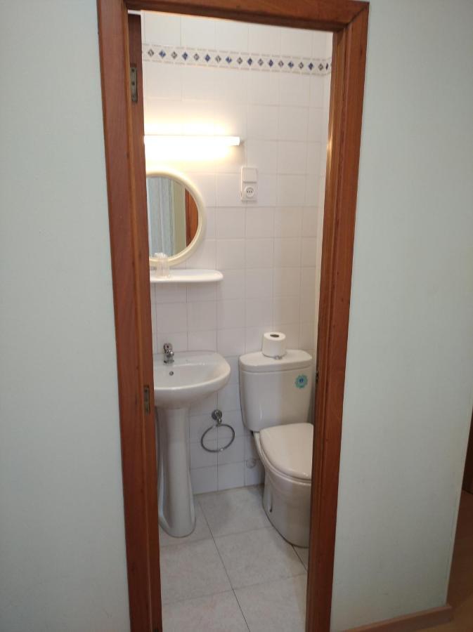 Single Room,958573762:JPEG