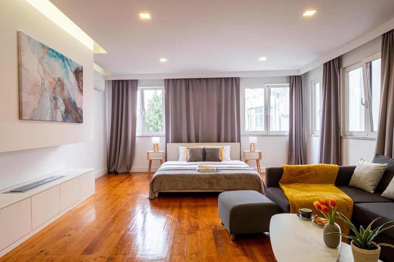 Double Room with Shared Bathroom,971950309:JPEG