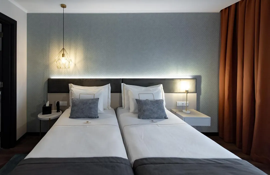 Duplo Charme Boutique Hotel-1