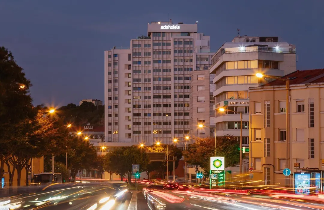 Hotel Acta Moa-1