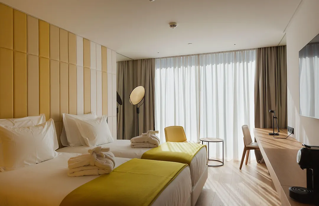 Lumen Hotel & The Lisbon Light Show-1