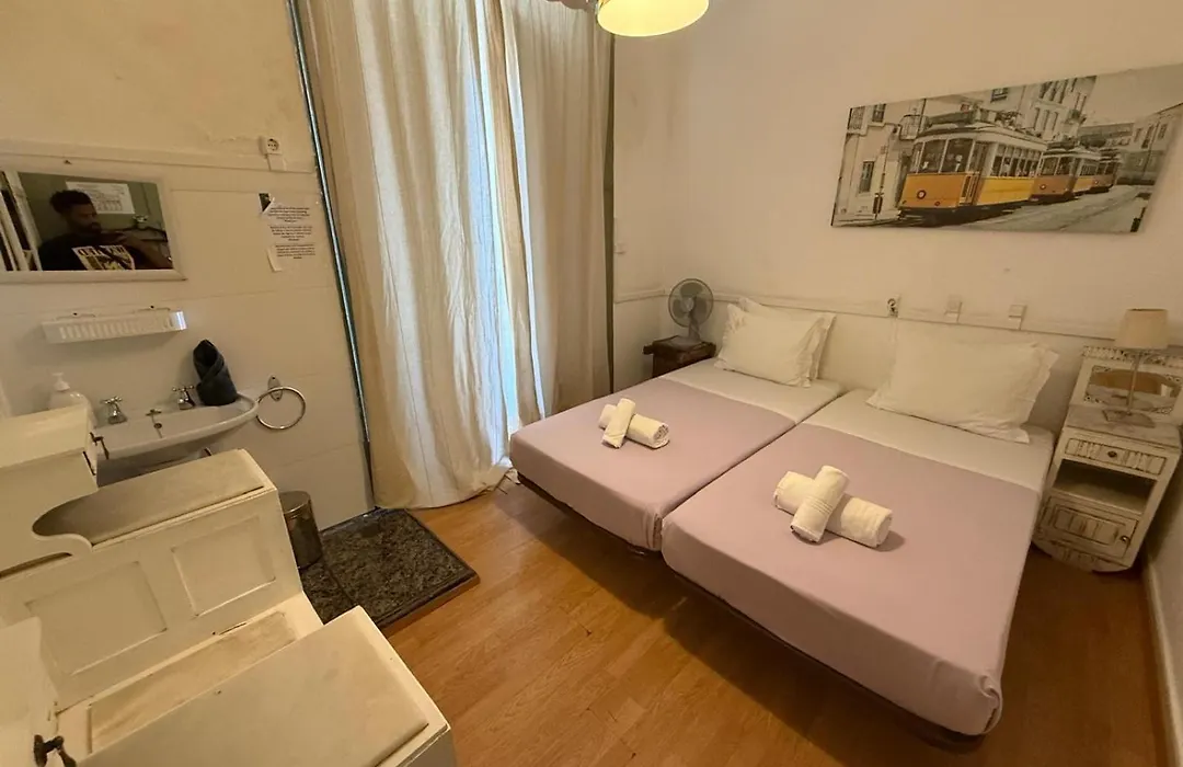 New Aljubarrota Guest House-1