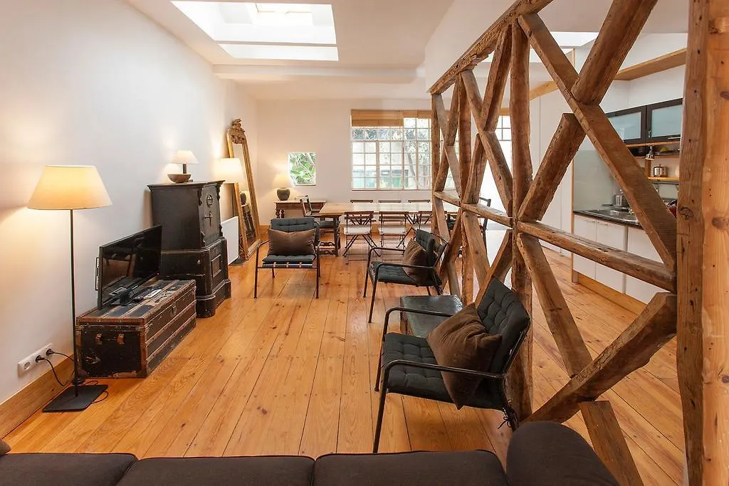 Central, Charming, Quiet, Garden And Parking-1