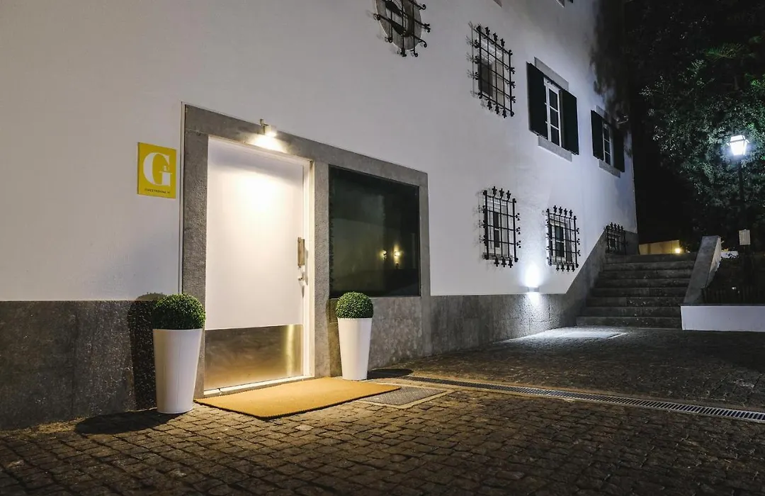 4U Lisbon VI Guesthouse Airport-1