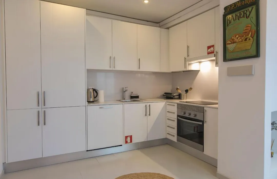 Lovelystay - Chiado 2 Bedroom Charm!-1