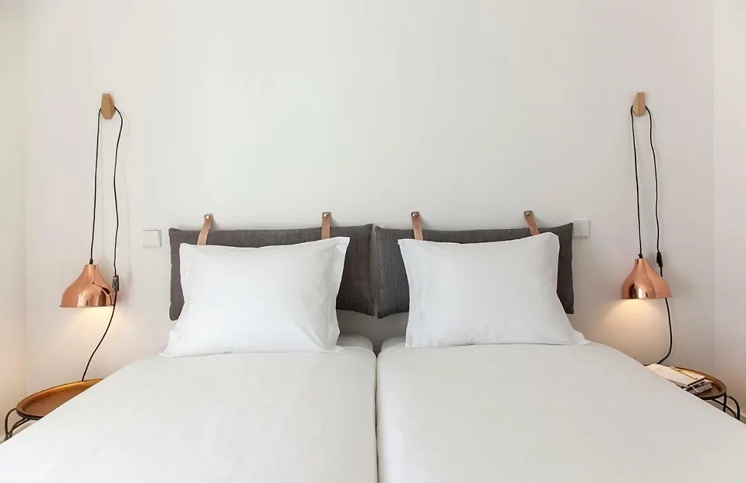 Flh Restauradores Luxus Flat-1