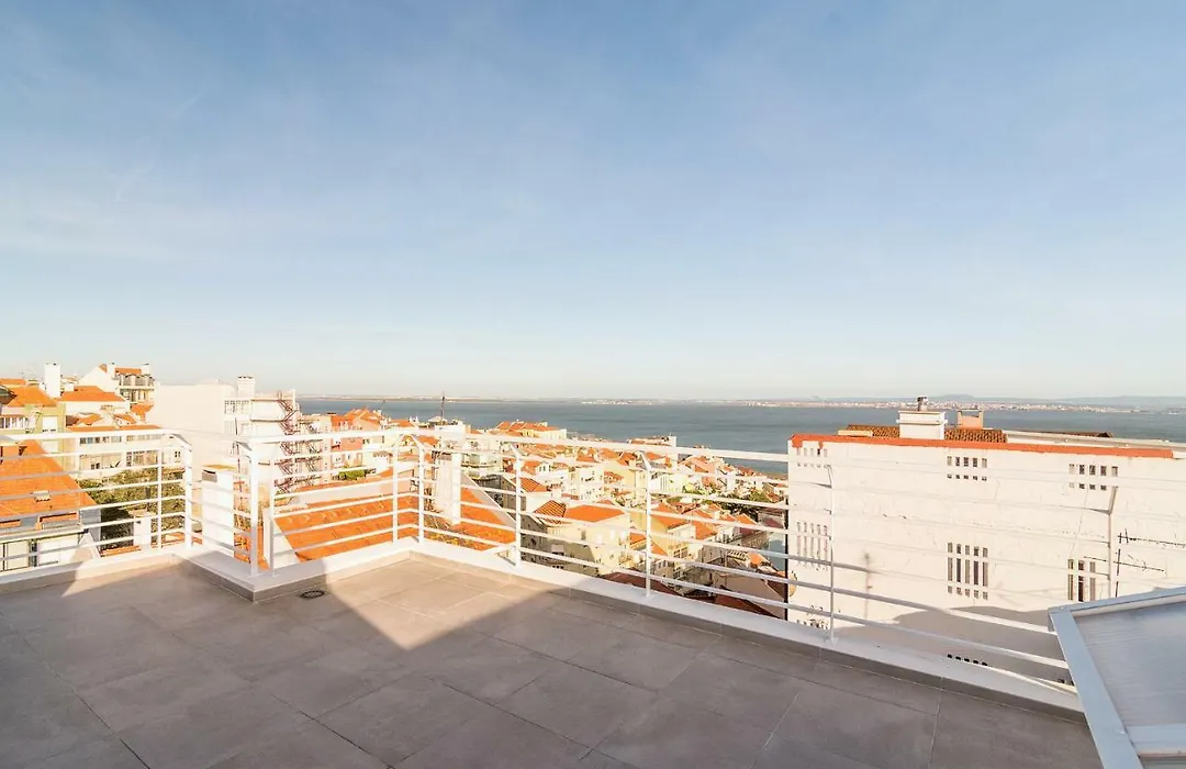 Graca Riverview Terrace Apartment-1