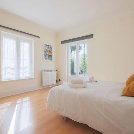 Villa Garidas Titanio - Modern And Spacious 5 Bedroom Villa For 10 - Private Gated Pool-3