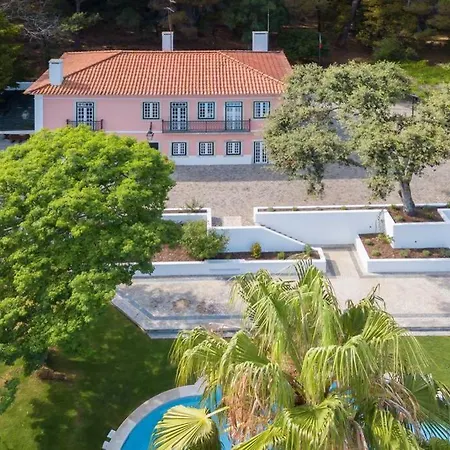 Amazing 4 Bedroom Villa With Pool, View & Garden-3