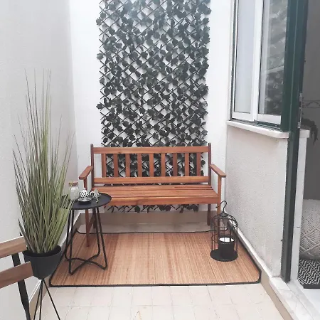 Apartamento Nas Olaias A 5 Minutos Da Faculdade Isel E Ist-2