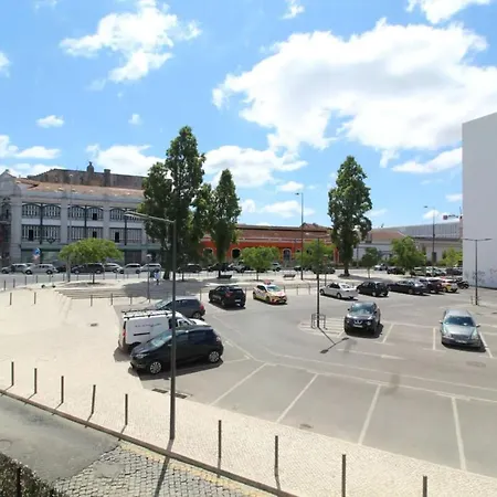 Lovely 1 Bedroom With Patio In Lisbon-2