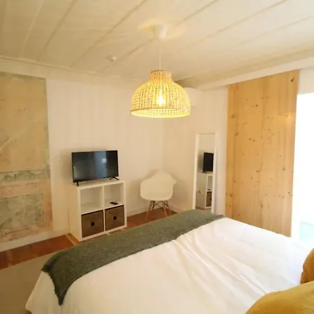 Peaceful 1 Bedroom In Lisbon-2