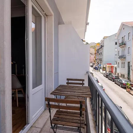 Dumont Lisbon Guesthouse-3