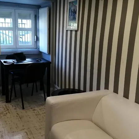 Dobairro Suites At Principe Real-3